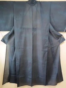 Dunkelblauer Pongee Kimono mit Wassermuster, kleiner Mon, Seide, Größe 146 cm - Bild 1 von 24