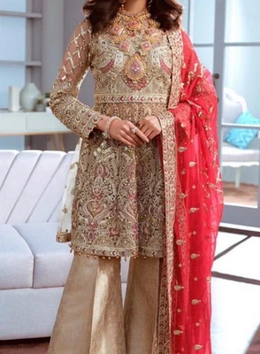 Designer Three Piece Pakistani Dress For Wome. Size L. Brand Akbar Aslam. - Image 1 of 4