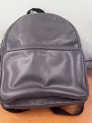 Michael Kors Dupe Backback cuero gris Foto 1 de 4