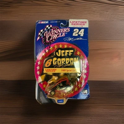 Jeff Gordon 1989 Sprint Car Winners Circle Lifetime Series coleccionable fundido a presión Foto 1 de 4