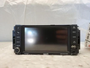 2017-2020 Dodge Caravan AM/FM CD Player Radio Receiver W/ Nav ID RHB - Picture 1 of 5