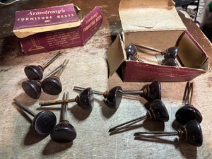 15 VINTAGE BAKELIT ARMSTRONG'S MÖBELAUFLAGEN 3"" CT-100 NOS - Bild 1 von 3