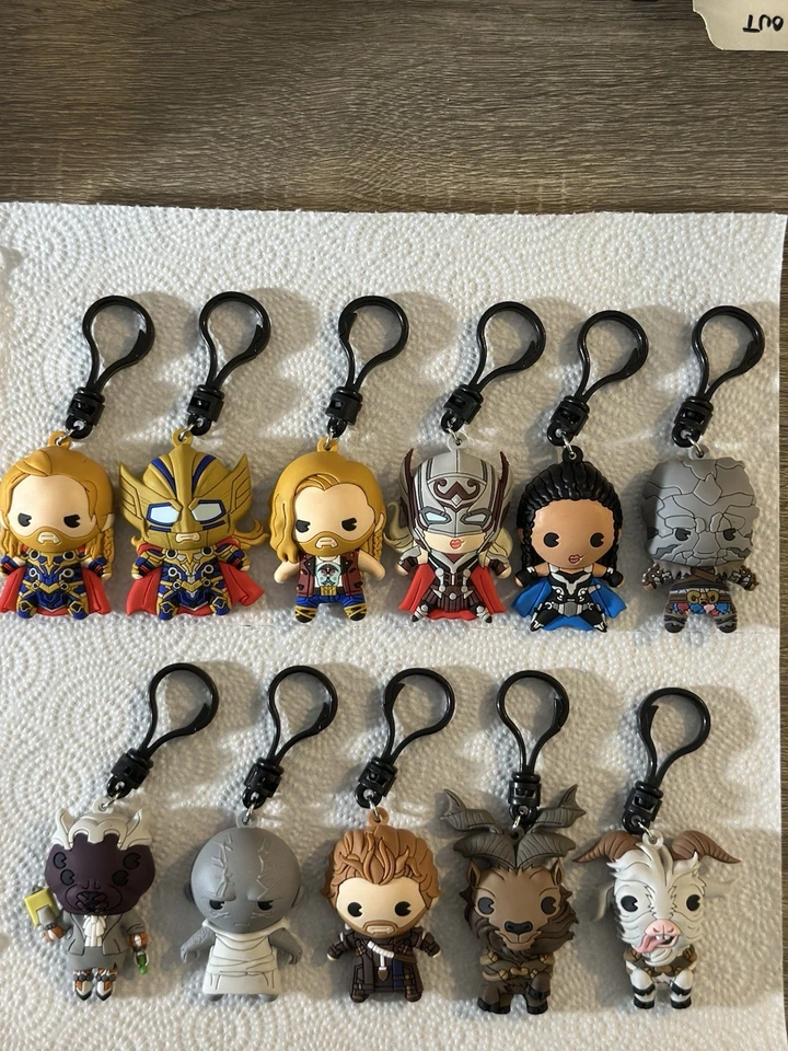 Marvel's Thor: Amor y Trueno, Espuma 3D Monograma Figura Bolso Clips-Juego Completo Foto 1 de 3