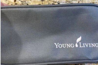 YOUNG LIVING Difusores Coruja Pelúcia Suportes GARRAFAS Bolsas Óleos + ~ Escolha Seu Lote! - Imagem 1 de 4