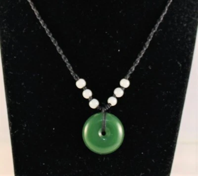 Halskette mit Natursteinanhänger rund grüner Aventurin und weiße Jade Damen - Bild 1 von 2