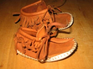 Vintage Baby Shoes, Brown leather moccasins Size 5 - Picture 1 of 8