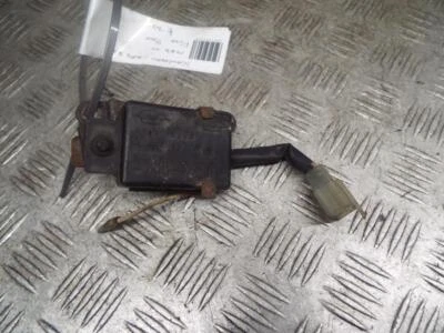 Portafusibles Kawasaki GPZ305 1983-On 83-On  Foto 1 de 4