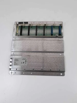 Lona trasera Schneider 140XBP00600 TSX Quantum 6 ranuras  Foto 1 de 3