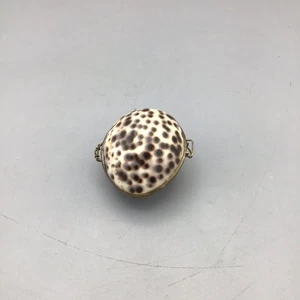 Vintage Shell Pill Box/Ring Box Made In Philippines - Picture 1 of 6