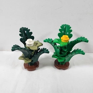Lego Lotto 2 Piante Arbusti Fiori Città Amici MOC RICOSTRUIRE Verde Foglie Curve - Foto 1 di 4