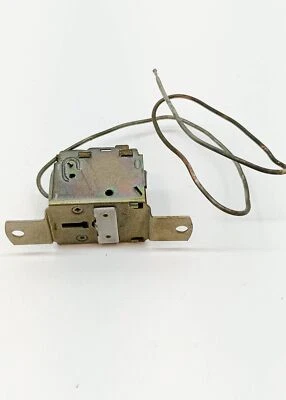 MERCEDES-BENZ SL Coupe C107 450 SLC 107.024 Other Control Units 7090504905 1974 - Изображение 1 из 4