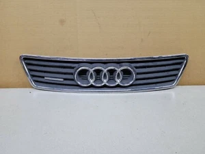 1998-2001 AUDI A6 C5 QUATTRO FRONT UPPER HOOD GRILLE W/CHROME EMBLEM 4B0853651A - Picture 1 of 2