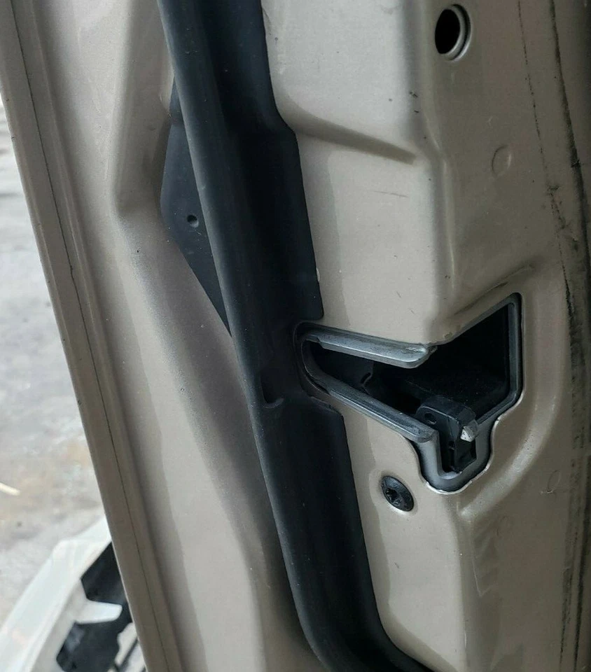 ACTUADOR CERRADURA PUERTA CONDUCTOR IZQUIERDO MERCEDES-BENZ W163 ML500 2002-2003-2004-2005 Foto 1 de 1