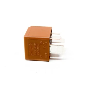 VOLVO V70 MK3 Glow Plug System Relay 30765036 NEW GENUINE - Picture 1 of 7