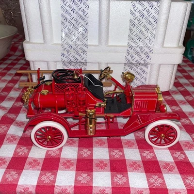 Camión de bomberos Ford modelo T 1916 camión de bomberos Franklin como nuevo 1:16 y exhibición Foto 1 de 4