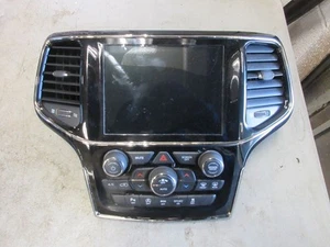 2019-2022 Jeep Grand Cherokee OEM HVAC Temperature Control Center Stack Screen - Picture 1 of 9