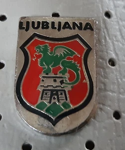 LJUBLJANA Dragon coat of arms  Slovenia  vintage pin - Picture 1 of 1
