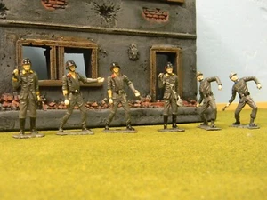 6 Original MpC WW11 Painted German Infantry 1/32nd {Radio} (June. Listing) - Picture 1 of 9