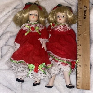 Zwillinge Porzellan Urlaub Puppe mit roter Schleife und Spitze ca. 8 Zoll - Bild 1 von 12