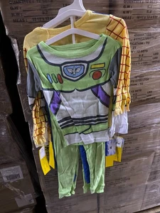 Disney Schlafanzüge Toy Story Pixar Woody und Buzz Lightyear 2 Paar Konvolut Größe 5T - Bild 1 von 2