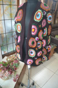 Granny Square Winterjacke Pullover Handarbeit Häkelmantel Wolle Strick bunt - Bild 1 von 4