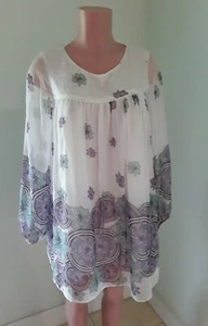 F&2 Collection Women's Floral Blouse Size L - Picture 1 of 7