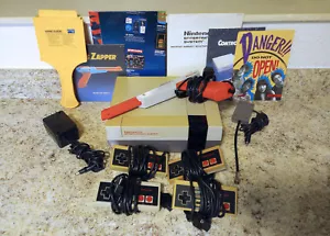 Original NES Console - Controllers, Zapper, RF Switch, Adapter, Manuals & Poster - Picture 1 of 20