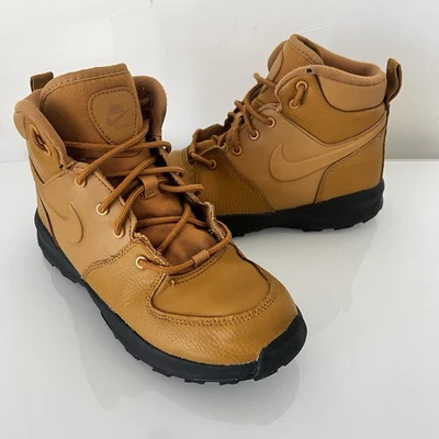 NIKE Manoa LTR BQ5373-700 Juvenil Talla 3Y Trigo Alto Botas de Cuero Foto 1 de 4