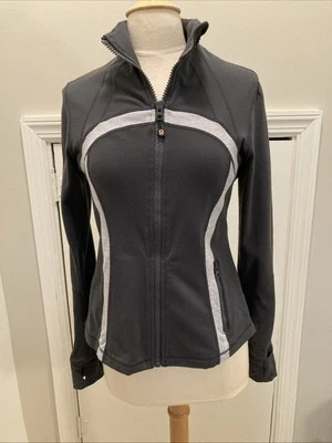 Chaqueta Lululemon - Chaqueta definida - Gris/Blanco - Talla 8 Foto 1 de 4