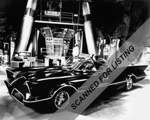 Batman 60's TV SHOW The Batmobile in the Batcave 8x10 PHOTO #8713 - Bild 1 von 1