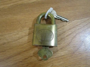 Vintage Messing CORBIN Vorhängeschloss mit Schlüssel - Bild 1 von 3