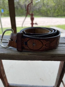Vintage Western style Concho Hand Painted Tooled leather belt 46 - Picture 1 of 9