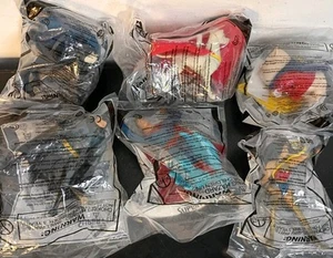 Jollibee Batman, Superman, As, Crypto Dog, Wonder Woman PB Pig Super Pets NUEVO - Imagen 1 de 5