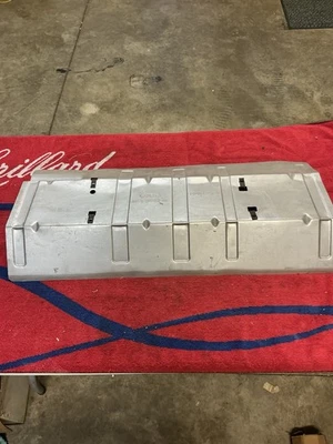 Protector térmico de escape para camioneta Ford F100/250/350 1978-79 D9TZ-5B297-BA nuevo de lote Foto 1 de 4