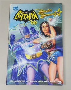 Batman '66 Meets Wonder Woman '77 (DC 2017 Tapa Dura GN) - Imagen 1 de 4