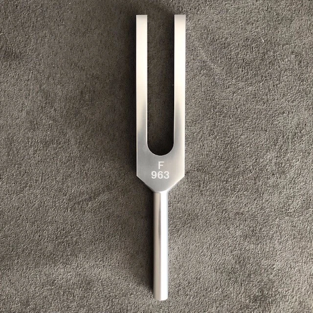 AURA SOUNDS Tuning Fork 963 Hz Solfeggio Sound Healing Spiritual Awakening Pineal Sound Heal