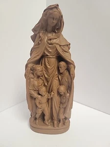 Resin Statue Madonna Protector Of The Family, Madonna of Protection 7.75" Tall - Picture 1 of 6