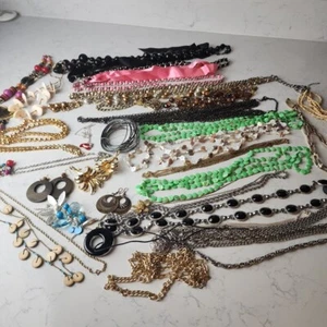 Lote de collares de joyería de moda de más de 4 lb - Imagen 1 de 10