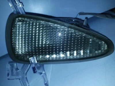 95-99 CHEVROLET CAVALIER RIGHT PARKING LIGHT PASSENGER SIDE MARKER 16518020(14MC - Image 1 of 4