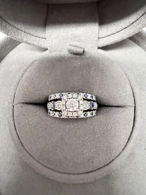 Colección Vera Wang Love. Juego de anillos de boda-laboratorio y oro blanco de 14k. Talla 8,25 Foto 1 de 4