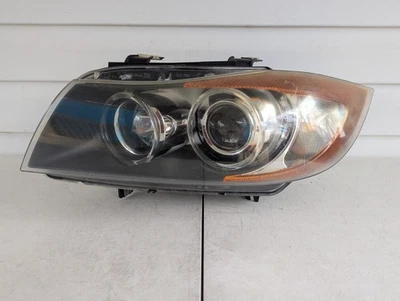 Faro de xenón adaptativo para conductor izquierdo BMW Serie 3 2006 2007 2008 Foto 1 de 4