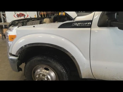 Used Front Left Fender fits: 2016 Ford F350SD PICKUP Front w/o wheel lip mouldin Foto 1 de 4