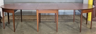 Kittinger Williamsburg Mahogany Three Part Extendable Banquet Dining Room Table - Image 1 of 4