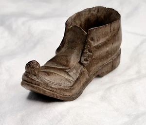 Vintage Volkskunst handgeschnitzte Holz Clowns Stiefel mit Maus auf Spitze - 2,75" lang - Bild 1 von 15