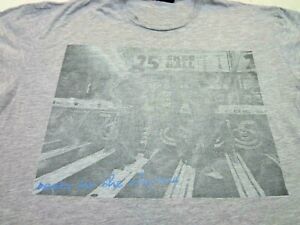 RUN DMC Beats To The Rhyme Gray Distressed Graphic T Shirt  Size Large  