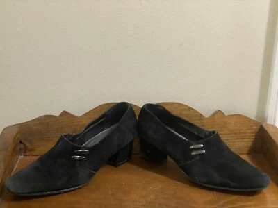 Karen Scott. Sapatos femininos Riley Soft Step BLK camurça salto bloco cunha tamanho 9M - Imagem 1 de 4