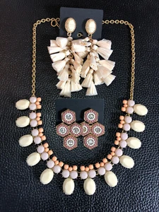 Gold Pastell Mehrfarbig Latz Statement Halskette J Crew + 2 Paar Ohrringe Set 7647 - Bild 1 von 7