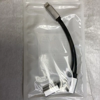 Adaptador de Auriculares Doble para iPhone Divisor Audio y Carga Plateado Foto 1 de 4