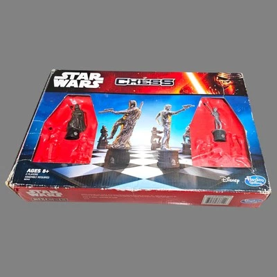 Hasbro Star Wars Chess Game - Image 1 of 4