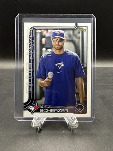 MAX SCHERZER 2025 Topps Series 2 Golden Mirror Image Variation #686 SSP - Picture 1 of 2